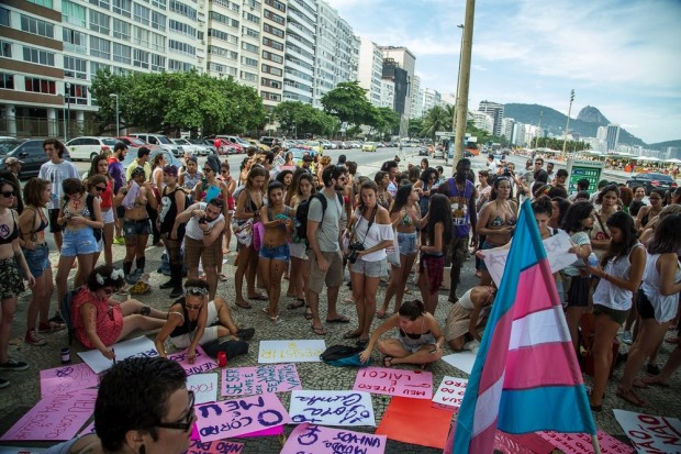 mulheres-cariocas-tomaram-as-ruas-novamente-contra-cunha-body-image-1447702195-size_1000