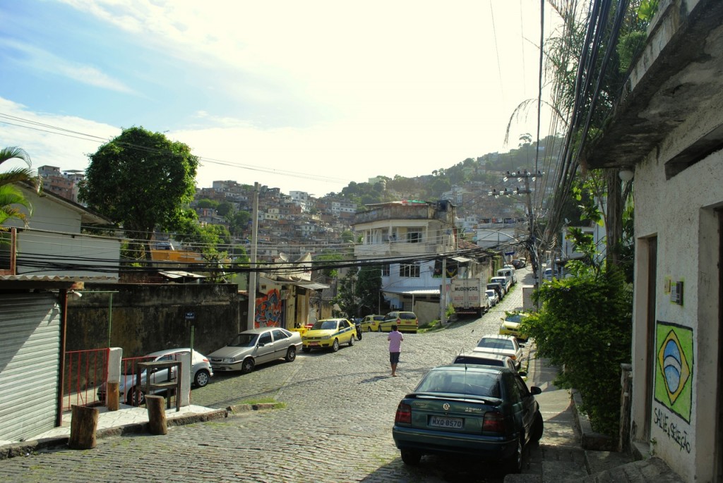 Rua Dr. Olinto de Magalhães, mais conhecida como Rua Nova (área nobre do Vidigal)