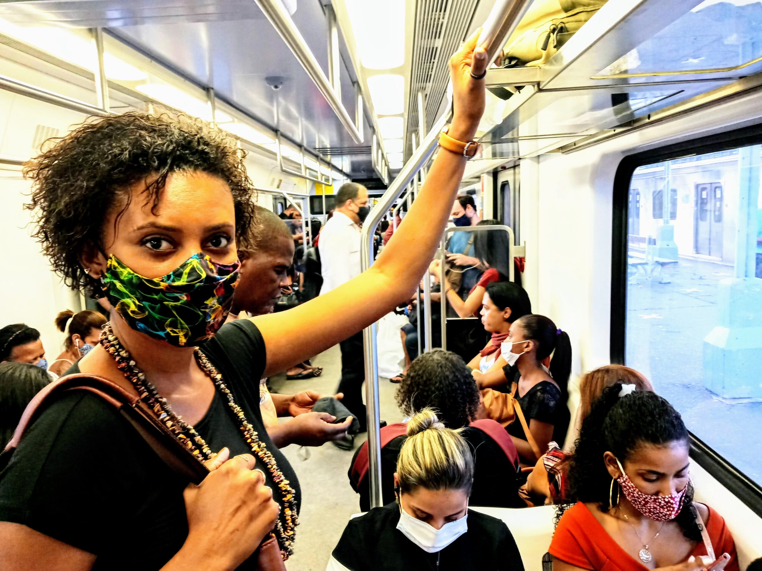 Kelly Martins trens sobrecarregam a saúde mental da população negra. Foto por: Kelly Martins