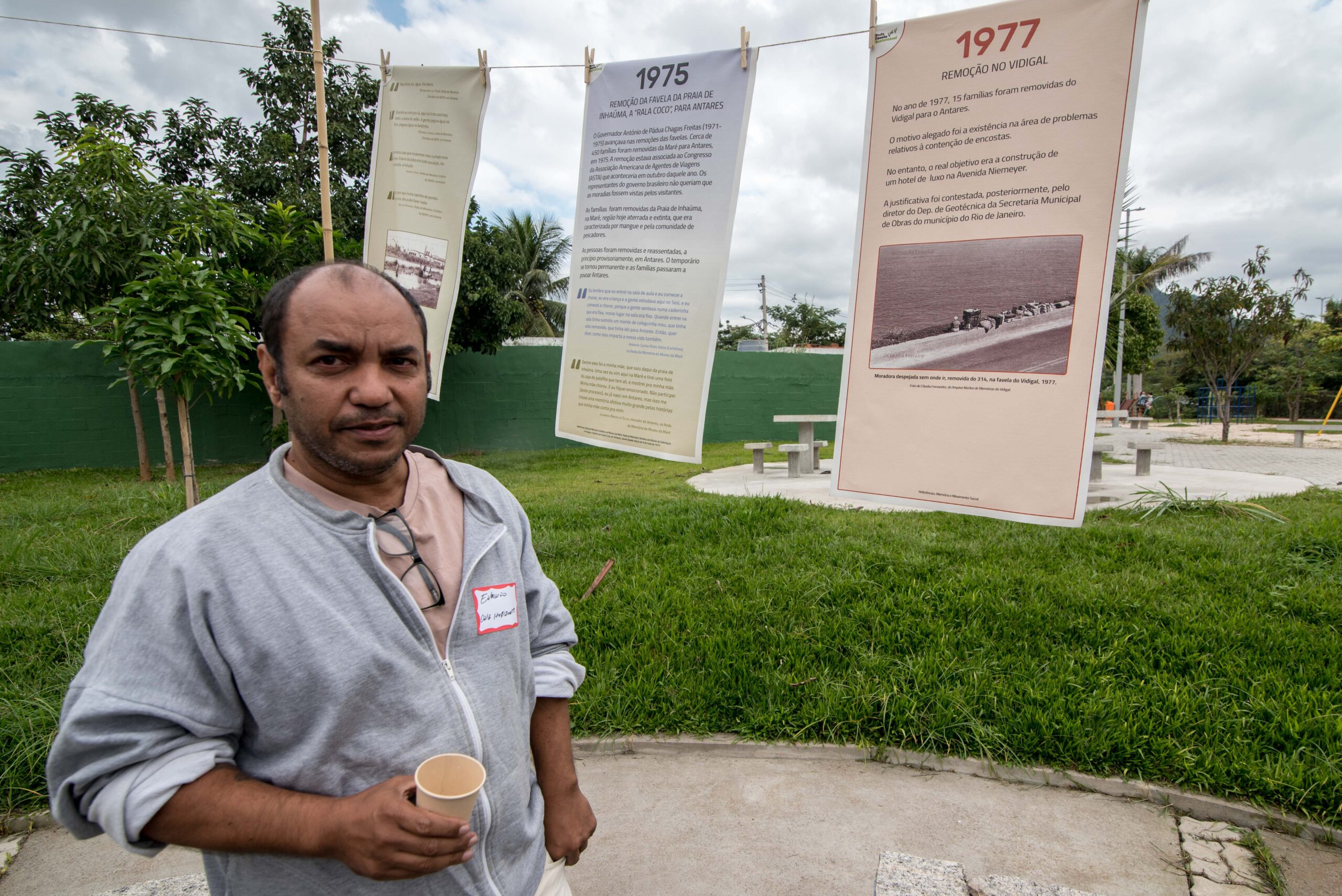 Evânio de Paula, morador do Vidigal, conta que lembra das remoções de 1977 e de como os moradores organizaram. Foto: Bárbara Dias