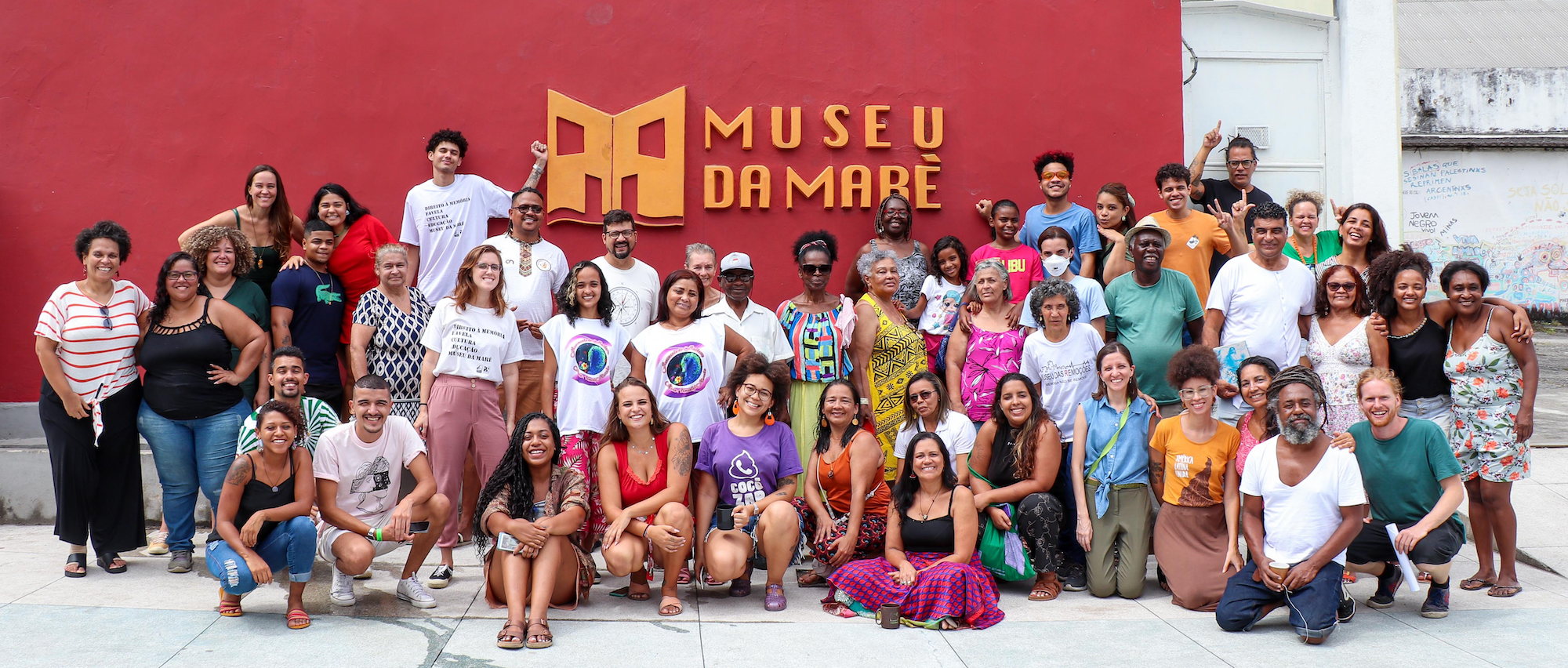 Participantes da 1ª Roda de Memória Climática, no Complexo da Maré. Foto: Alexandre Cerqueira