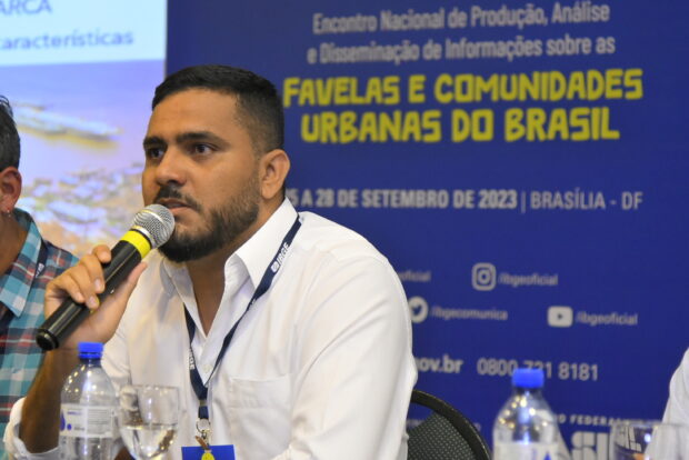 Gerson Bruno, coordenador geral da Associação dos Moradores da Vila da Barca, uma das maiores comunidades sobre palafitas da América Latina. Foto: IBGE