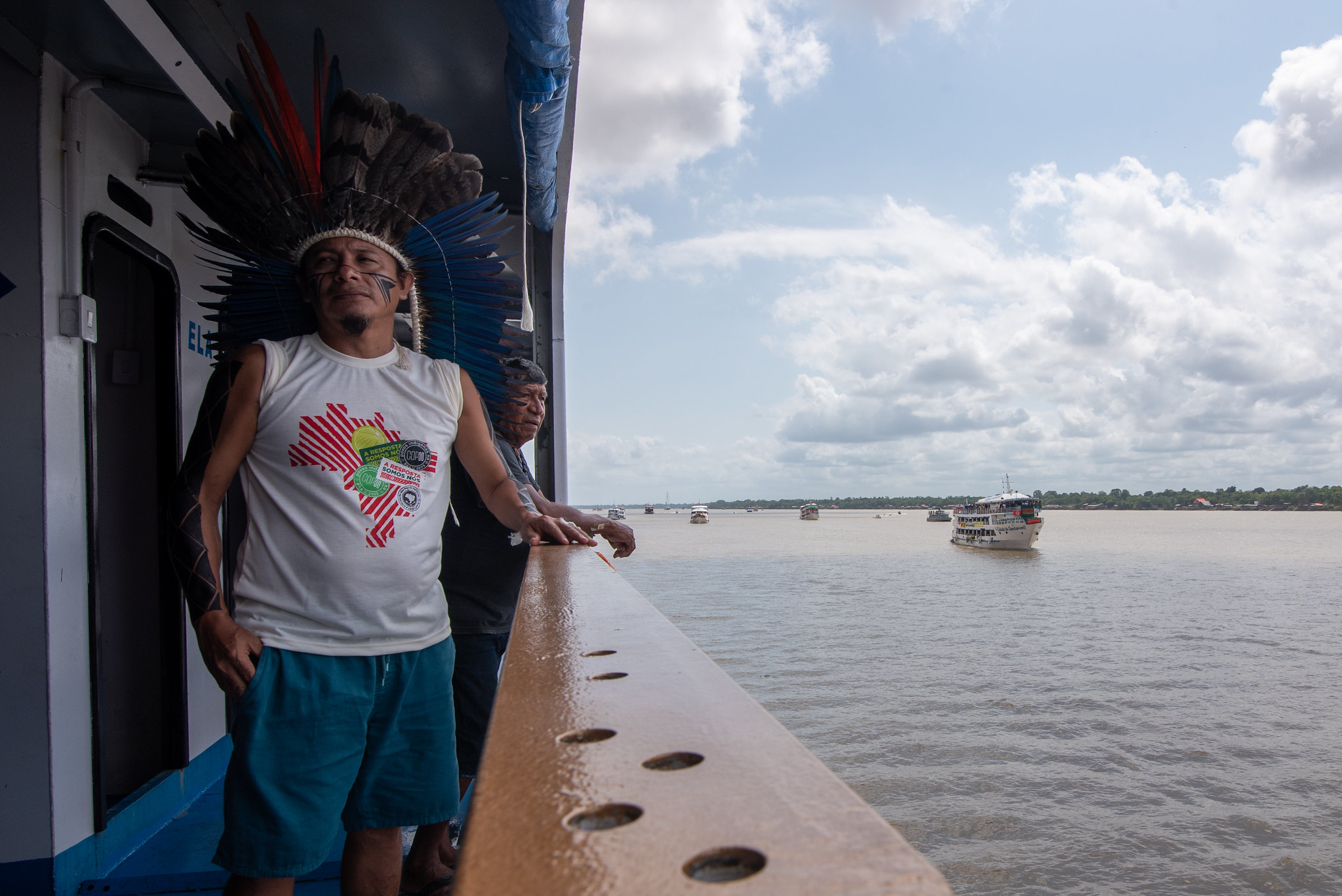 Duzentas embarcações lotadas participaram da Barqueta que marcou o lançamento da Cúpula dos Povos. Foto: Bárbara Dias Duzentas embarcações lotadas participaram da Barqueta que marcou o lançamento da Cúpula dos Povos. Foto: Bárbara Dias