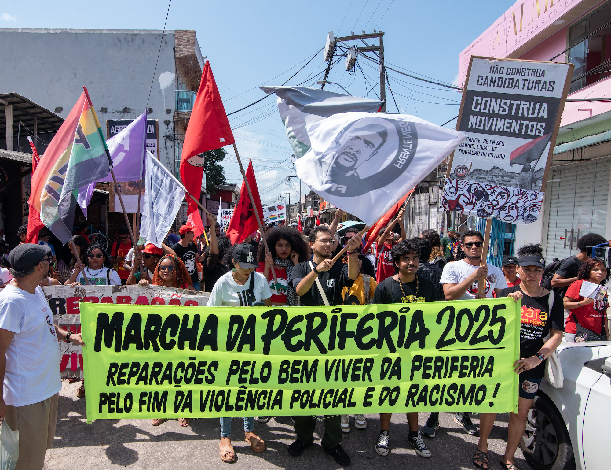 No dia 20 de novembro, Dia da Consciência Negra, aconteceu ainda a Marcha da Periferia, na maior baixada de Belém, Terra Firme. Foto: Bárbara Dias No dia 20 de novembro, Dia da Consciência Negra, aconteceu ainda a Marcha da Periferia, na maior baixada de Belém, Terra Firme. Foto: Bárbara Dias