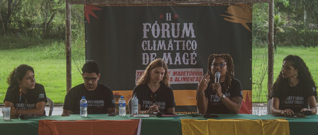 Mesa de coordenadores do Instituto Mirindiba durante o II Fórum Climático de Magé reúne lideranças para discutir territórios, maretórios e soberania alimentar na Baixada Fluminense. Foto: Carolina Santos