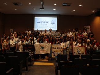 Coletivos, instituições e sociedade civil se unem para lançamento da plataforma de Olho Na Água. Foto: Amanda Baroni