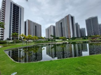 Em 2022, quando foi criado o bairro da Barra Olímpica, Ilha Pura ainda estava esvaziada, um fracasso imobiliário. Foto: Lilian Amaral de Sampaio